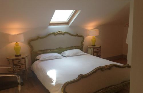 Loge-Fougereuse Lit Et Petit-Déjeuner | Chateau De La Goujonnerie