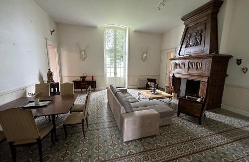 Espiens Maison | Chateau de Mazelieres