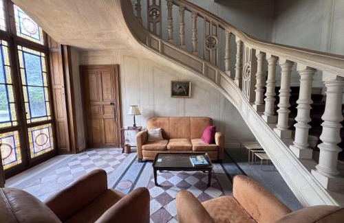 Maigne Maison | Chateau de Resteau Haut de Gamme 15 pers