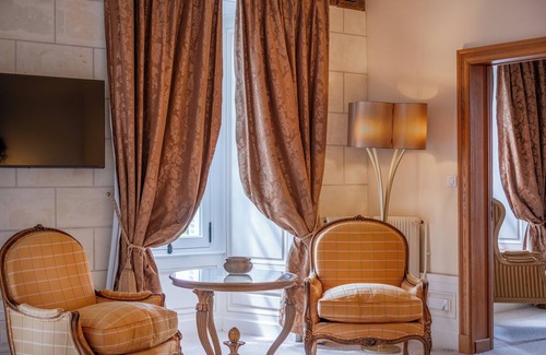 Saint-Patrice Hôtel | Chateau de Rochecotte