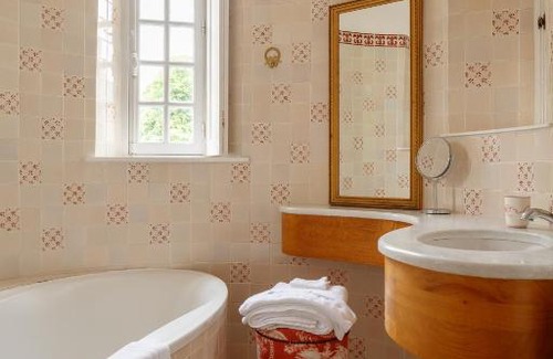 Yvetot-Bocage Maison | Chateau de Servigny