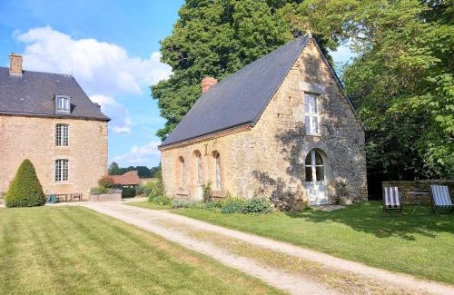 Saint-Pierre-des-Nids Maison | Chateau du Plessis Bochard