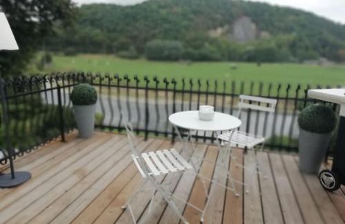 Esneux Appartement | Chateau en bord d'Ourthe