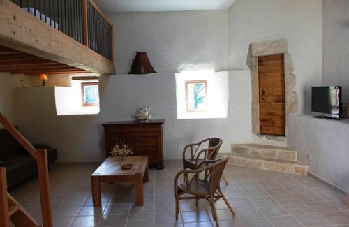 Thoiras Autre | CHATEAU EN CEVENNES, un loft à louer ,
