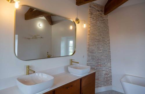 Vertheuil Lit Et Petit-Déjeuner | chateau haut gouat