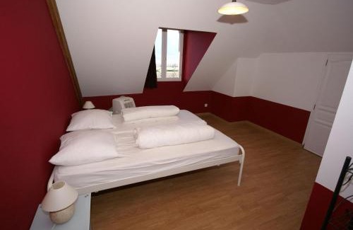 Serrieres-en-Chautagne Maison | Chateau in Rhone Valley near Ski Resorts