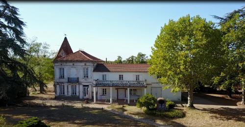 Villematier Lit Et Petit-Déjeuner | CHATEAU LA LOGE