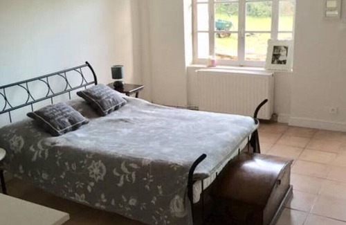 Gourge Autre | Château Noir - Ferme traditionnelle (3 chambres pour 8 personnes) Accueil à long terme