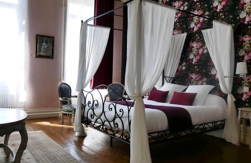 Eyrans Lit Et Petit-Déjeuner | Chateau Pontet d'Eyrans & Spa