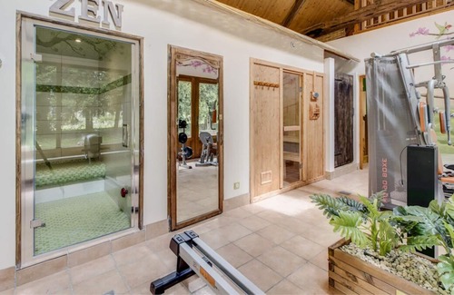 Vescours Autre | Chateau Romenay - Ten Bedroom Castle, Sleeps 20