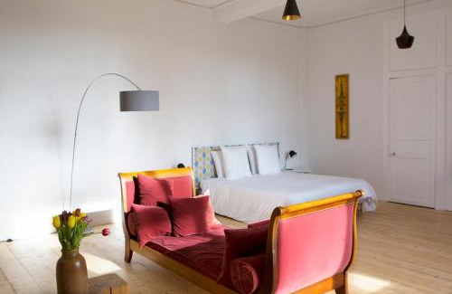 Pouillon Lit Et Petit-Déjeuner | Chateau Saint Martin B&B