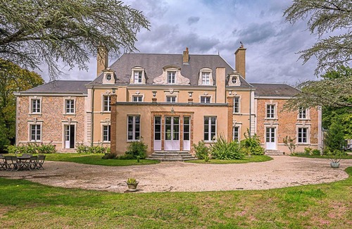 Ligny-le-Ribault Maison | Chateau XVIII Pool Tennis Billiards. 90' from Paris