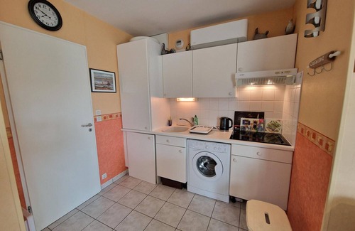 Quartier du Casino Appartement | Chatelaillon-Plage Centre-Ville: Apt 4 pers, balcon, parking, piscine, wifi