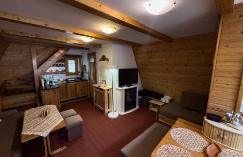Stola Cabine | CHATKA ŠTÔLA
