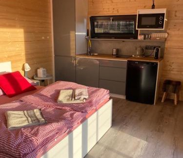 Zdiby Maison | Chatka - A - Vyhlídka nad řekou