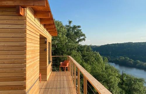 Zdiby Maison | Chatka - B - Vyhlídka nad řekou