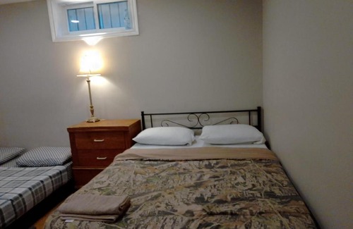 Rosemount Maison | Cheap Rooms in Kitchener Best For Students ,Long Term Guests