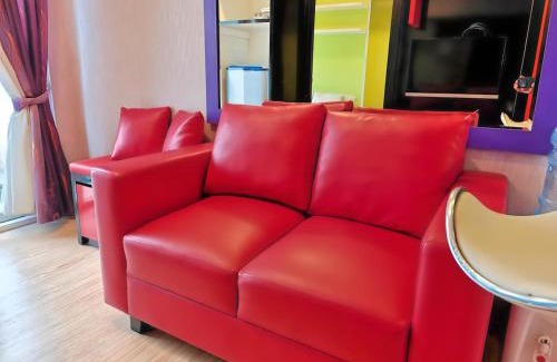 Binong Appartement | Cheapest 2BR Paragon Apt Karawachi with Pool