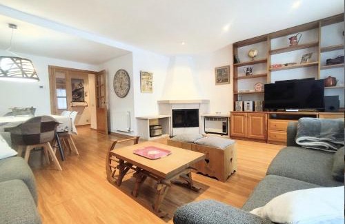 Linsoles Appartement | Check-in casas Casa Arguis