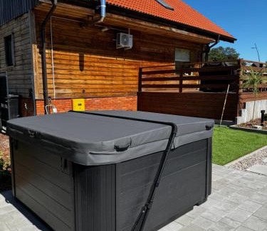 Swornegacie Villa | Checz Swornegacie - Dom wakacyjny nad jeziorem Karsińskim