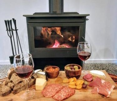 Halls Gap Maison | Cheeky Emu Spacious Family Accommodation Halls Gap