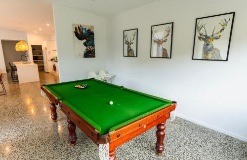 Halls Gap Maison | Cheeky Emu Spacious Family Accommodation Halls Gap