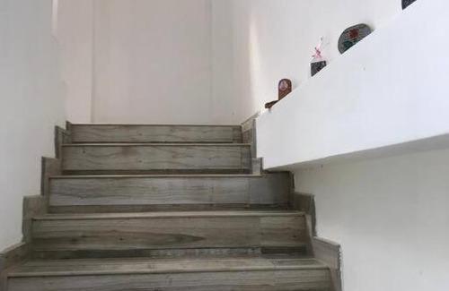 Wanchawala Appartement | Cheerful 2 Bedroom - entire 1st floor and rooftop for cheap