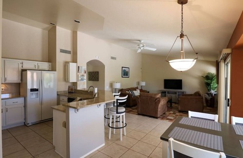 Saddlebrooke Maison | Cheerful 2 Bedroom, Stunning Mountain Views 55+