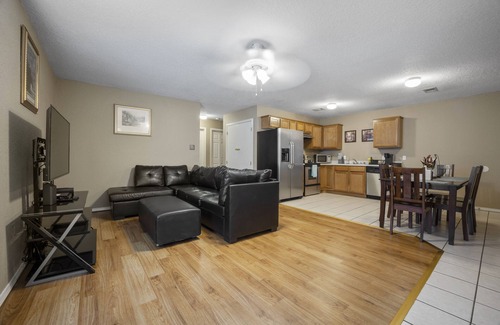 Fort Smith Maison | Cheerful 2 Bedrooms 2 Full Bathrooms Duplex