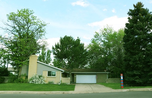 Hampden Maison | CHEERFUL 3 BEDROOM HOME WITH HUGE BACKYARD