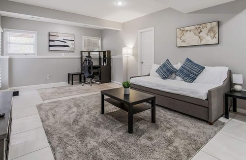 Grandview Maison | Cheerful 4 bedroom home on a quiet cul-de-sac