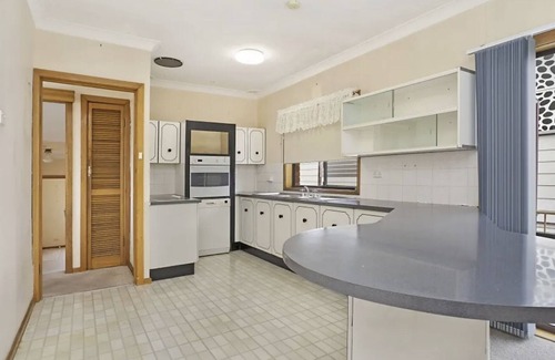 Redhead Maison | Cheerful beach house at redhead beach