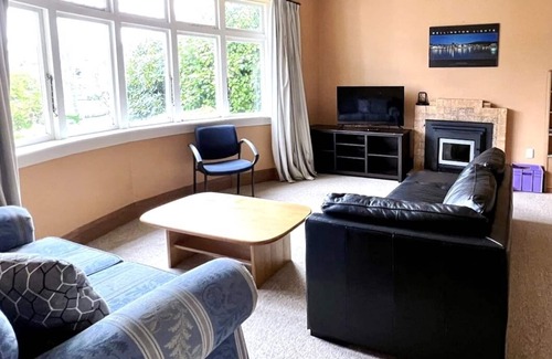 Petone Maison | Cheerful&Peaceful at central Petone