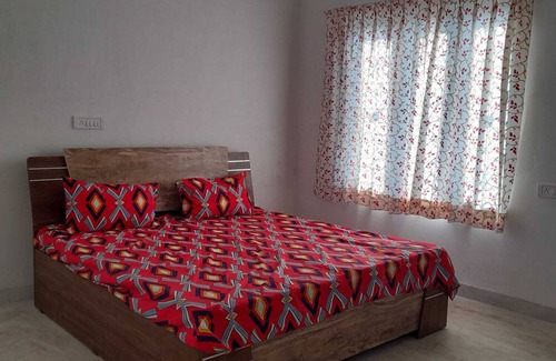Rajawas Autre | Cheerful Place with 3 Bedrooms