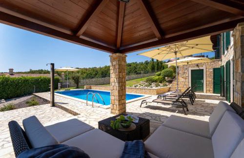Ripenda Kosi Maison | Cheerful sea view villa Franka in a quiet location