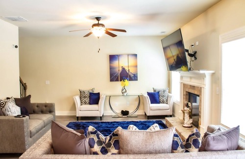 Hampton Maison | Cheerful & Spacious 4bedroom home away from home!