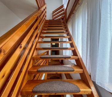 Bradetu Maison | Cheile Valsanului