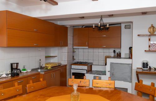Bradetu Maison | Cheile Valsanului