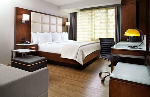 Midtown South Hôtel | Chelsea Hotel Room King Bed