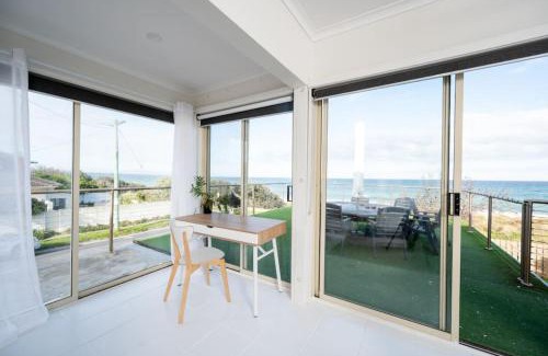 Chelsea Maison | ChelseaVue - Designer Beachside Townhouse Retreat