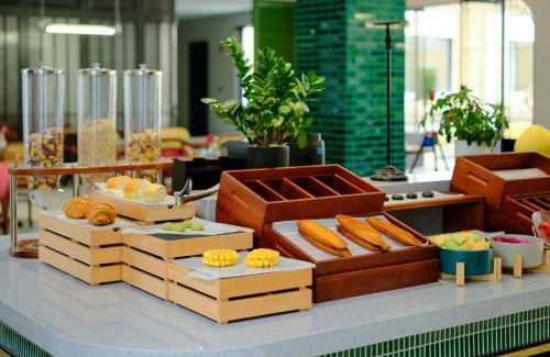Changjiang County Hôtel | Chenfeng Hotel Jingdezhen Taoyangli People's Square Branch