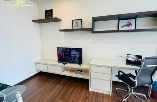 Seri Kembangan Appartement | Cheras Cozy Studio House with Free WIFI , Netflix.