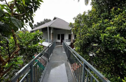 Anachal Maison | Cherry blossom homestays Munnar 2BHK