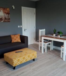 Tullow Maison | Cherry Blossom Lodge
