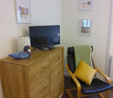 Begelly Maison | Cherry Cottage - Perfect base for two in beautiful Pembrokeshire