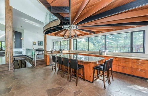 Utterson Maison | Cherry Island Muskokas Premiere Private Island