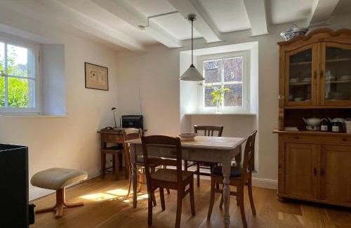 Heimbach Maison | Cherrytree Cottage 1840