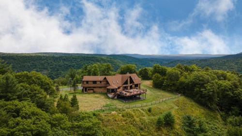 Hillsdale Maison | Chester by AvantStay Amazing Views Secluded Home A True City Escape