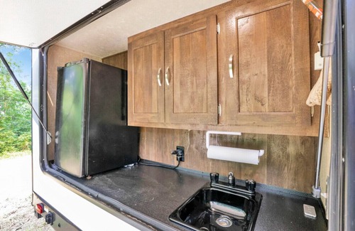 Lancaster Maison | Chestnut Camper: Unique lodging experience!