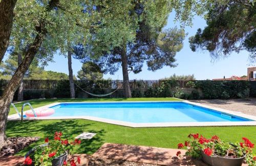 Castellvell Maison | CHEZ ADELA
